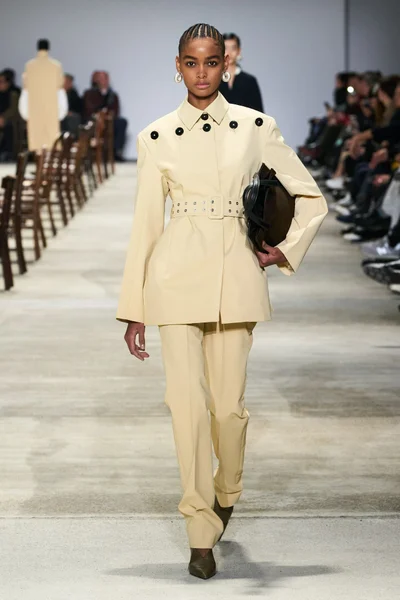 Look 21